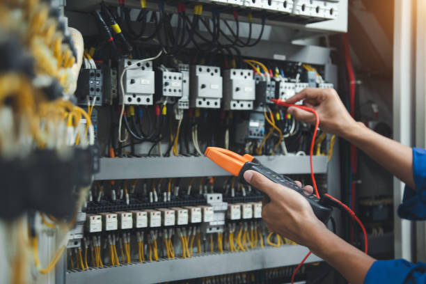Best Emergency Electrician Near Me  in East Bronson, FL